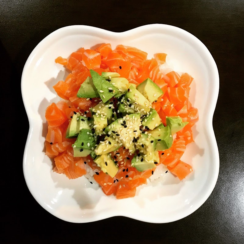 Simple sushi photo